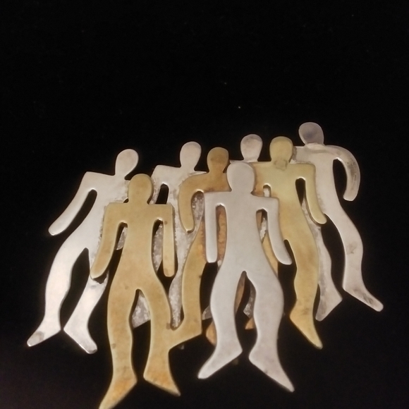 Broach - Picture 1 of 5